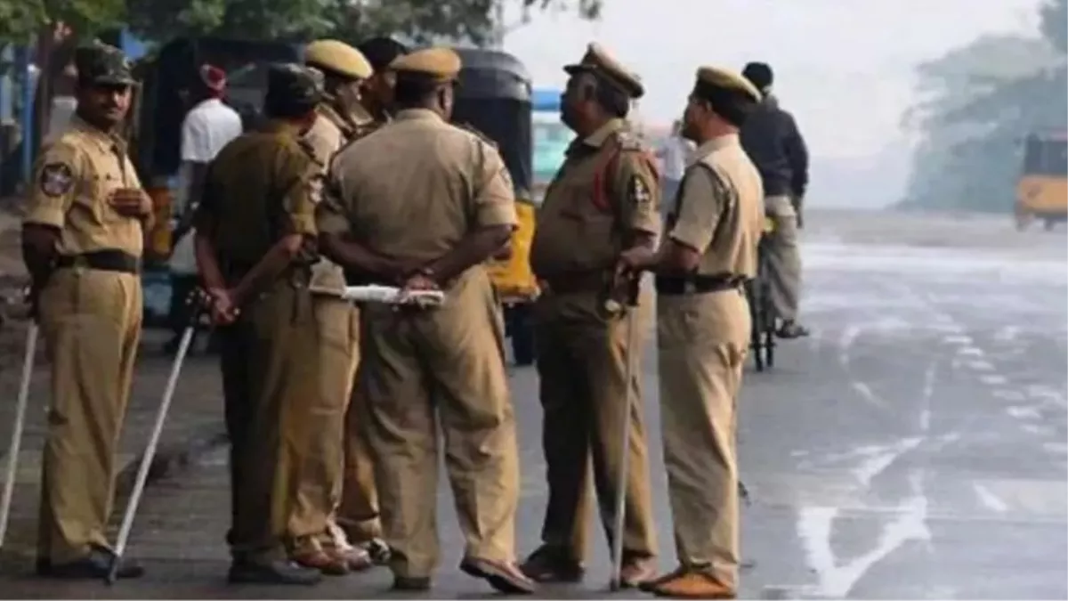 धार में महिला को डंडे से पीटा, एक्शन मोड में पुलिस; 7 लोगों को किया गिरफ्तार