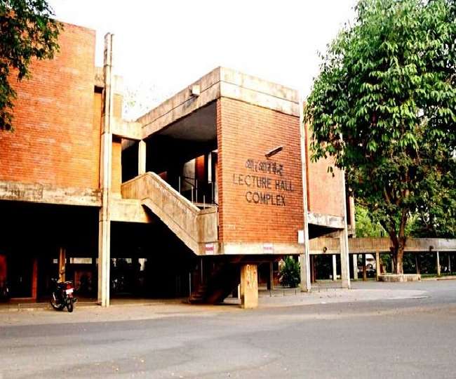 कोरोना के खिलाफ जंग के बीच भारतीय प्रौद्योगिकी संस्थान (आइआइटी) कानपुर