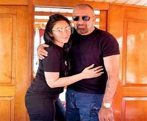 संजय दत्त से मान्यता दत्त की भेंट नितिन मनमोहन ने करवाई थीl