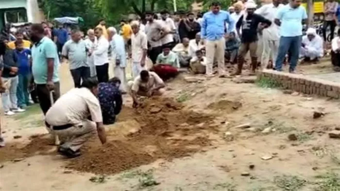 फरीदाबाद में युवक की गोली मार कर हत्या कर दी गई।