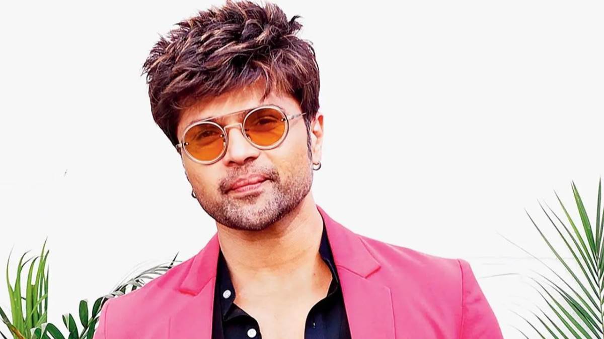 himesh reshammiya birthday know all about teraa surroor singer salman khan give break marriage and movies
