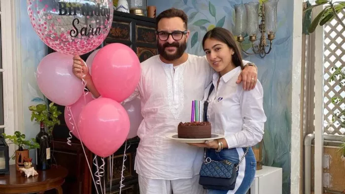 Sara Ali Khan reveals what Saif Ali Khan Amrita Singh gave advice to her for choosing films. Photo-Instagram