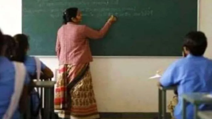 आवासीय विद्यालयों की शिक्षिकाओं और कर्मचारियों के लिए खुशखबरी। (सांकेतिक फोटो)