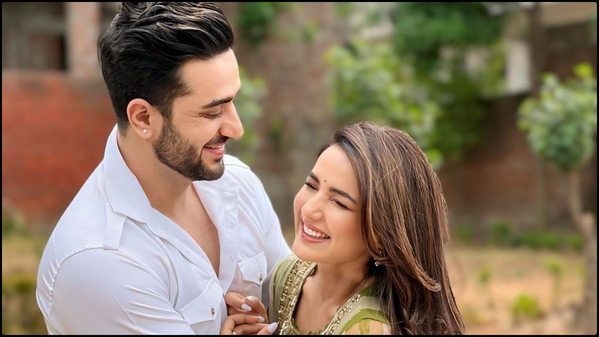 https://www.jagranimages.com/images/newimg/22072024/22_07_2024-jasmin_bhasin_aly_goni_23763261.jpg