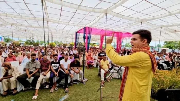 बीजेपी प्रदेशाध्यक्ष रविन्द्र रैना ने जीत का दावा कर गिनाई कई उपलब्धियां।