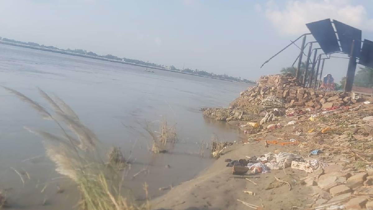 https://www.jagranimages.com/images/newimg/22072024/22_07_2024-saryu_water_level_23763507.jpg
