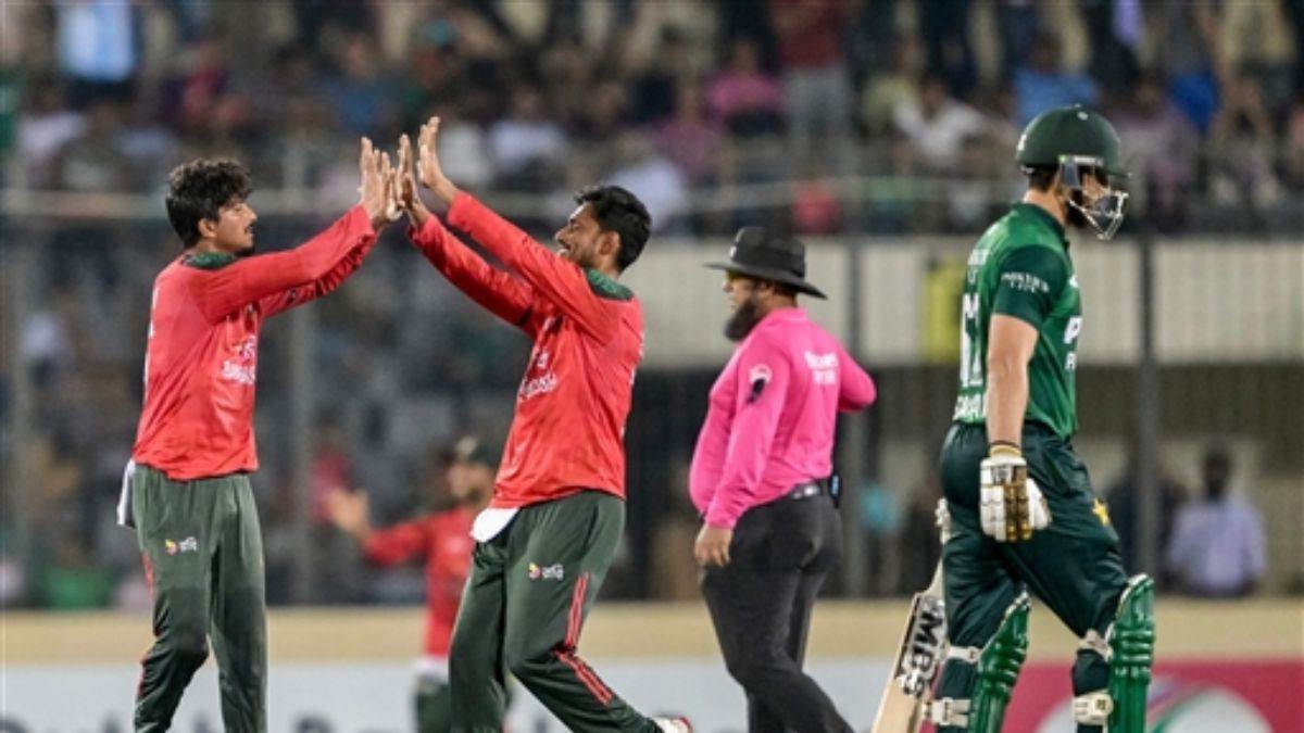 https://www.jagranimages.com/images/newimg/22072025/22_07_2025-ban_vs_pak__23991546.jpg
