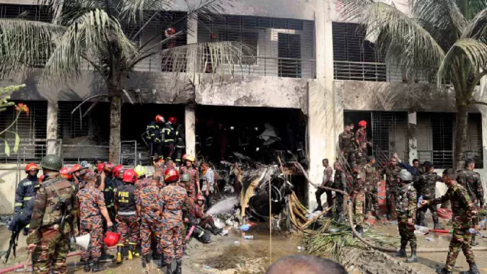 बांग्लादेश के स्कूल पर हुआ प्लेन क्रैश। फाइल फोटो