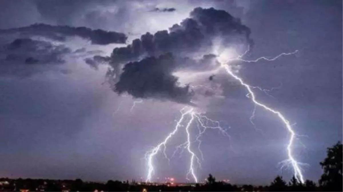 darbhanga news lightning kills two women six injured