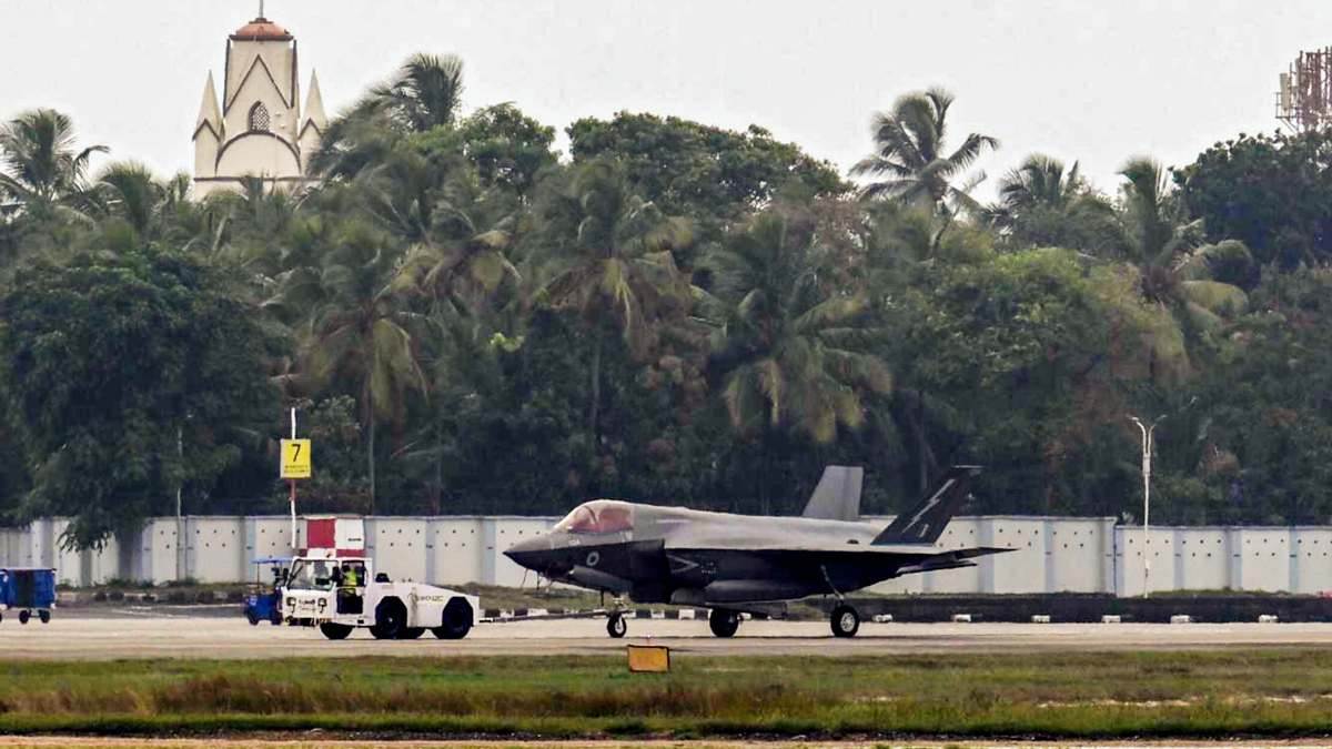 https://www.jagranimages.com/images/newimg/22072025/22_07_2025-f-35_fighter_jet_23991164.jpg