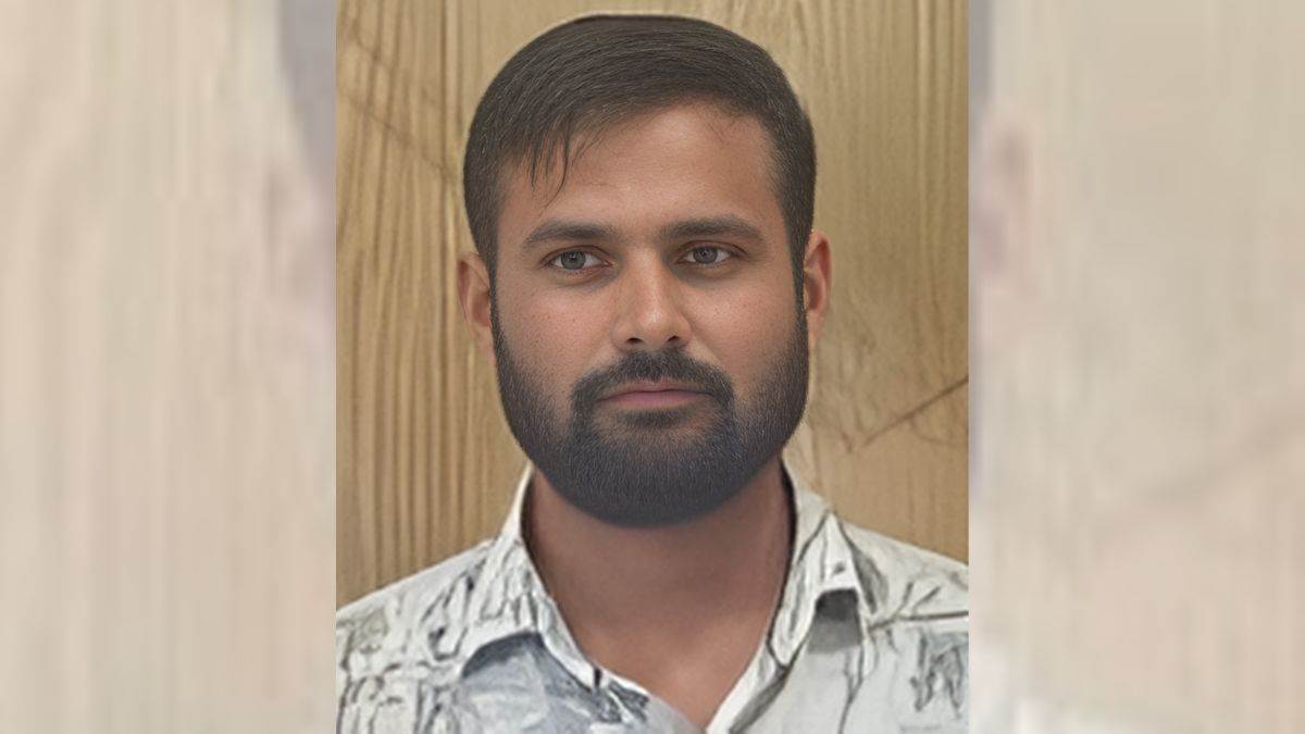 ncr faridabad news anti corruption bureau arrests official for bribe in drug license case