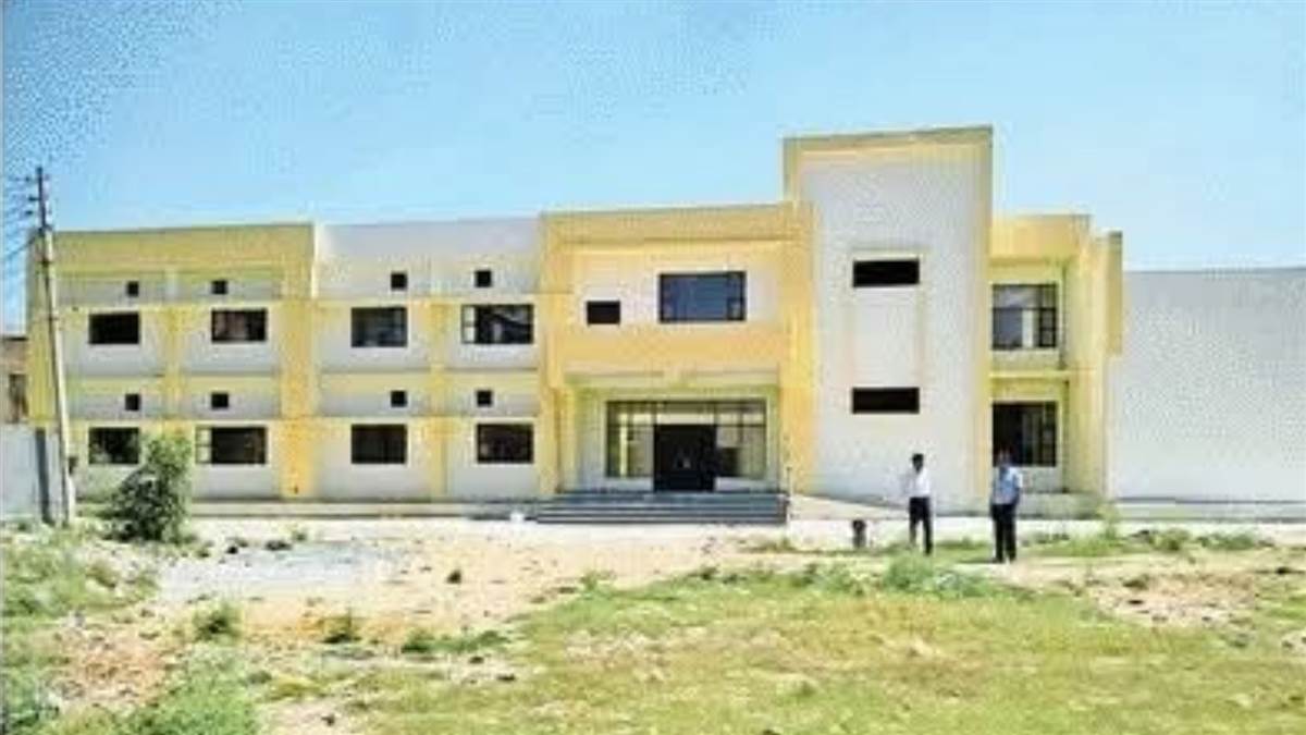 ncr faridabad school news new building opens after sewer bill issue