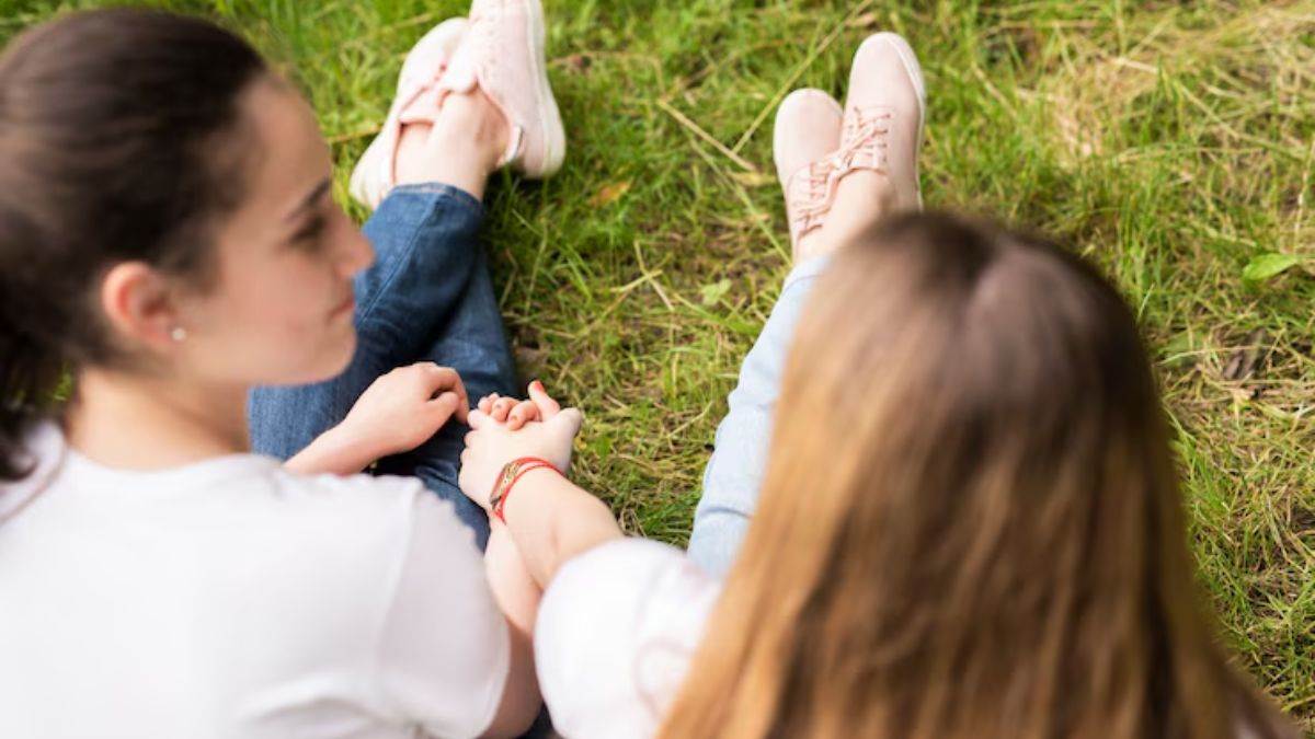 https://www.jagranimages.com/images/newimg/22072025/22_07_2025-gentle_parenting_23991142.jpg