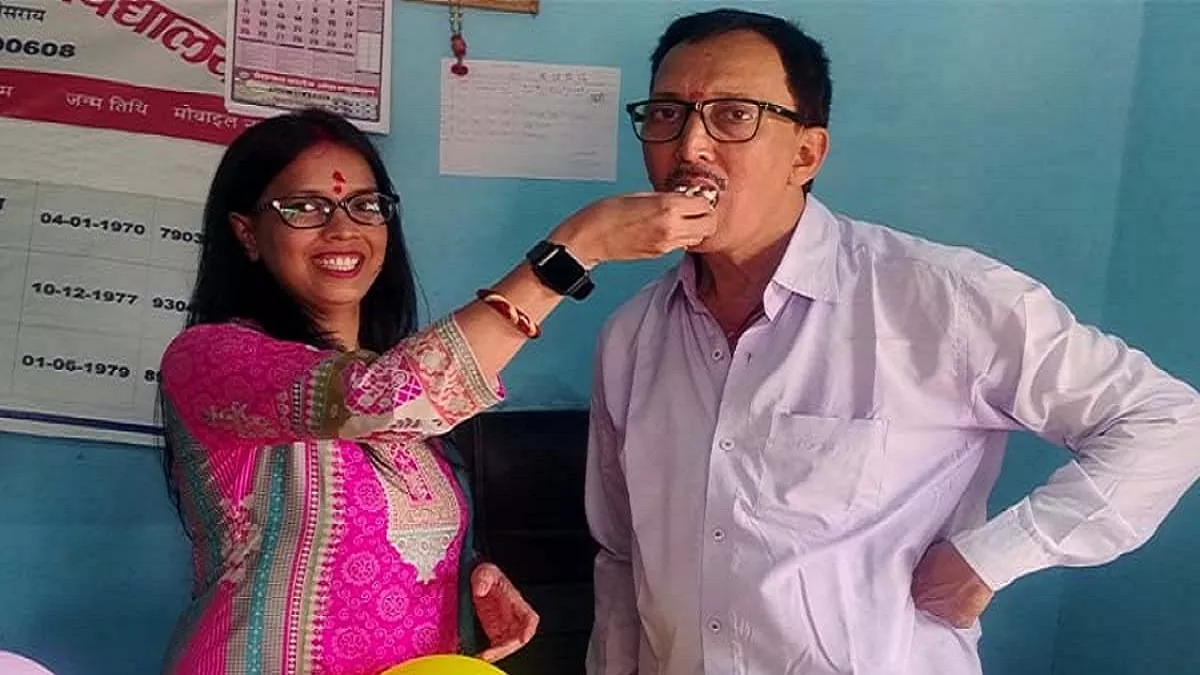 Lakhisarai News: बिहार की बेटी का कमाल, पिता जिस स्कूल में टीचर; बेटी वहीं बनी हेडमास्टर