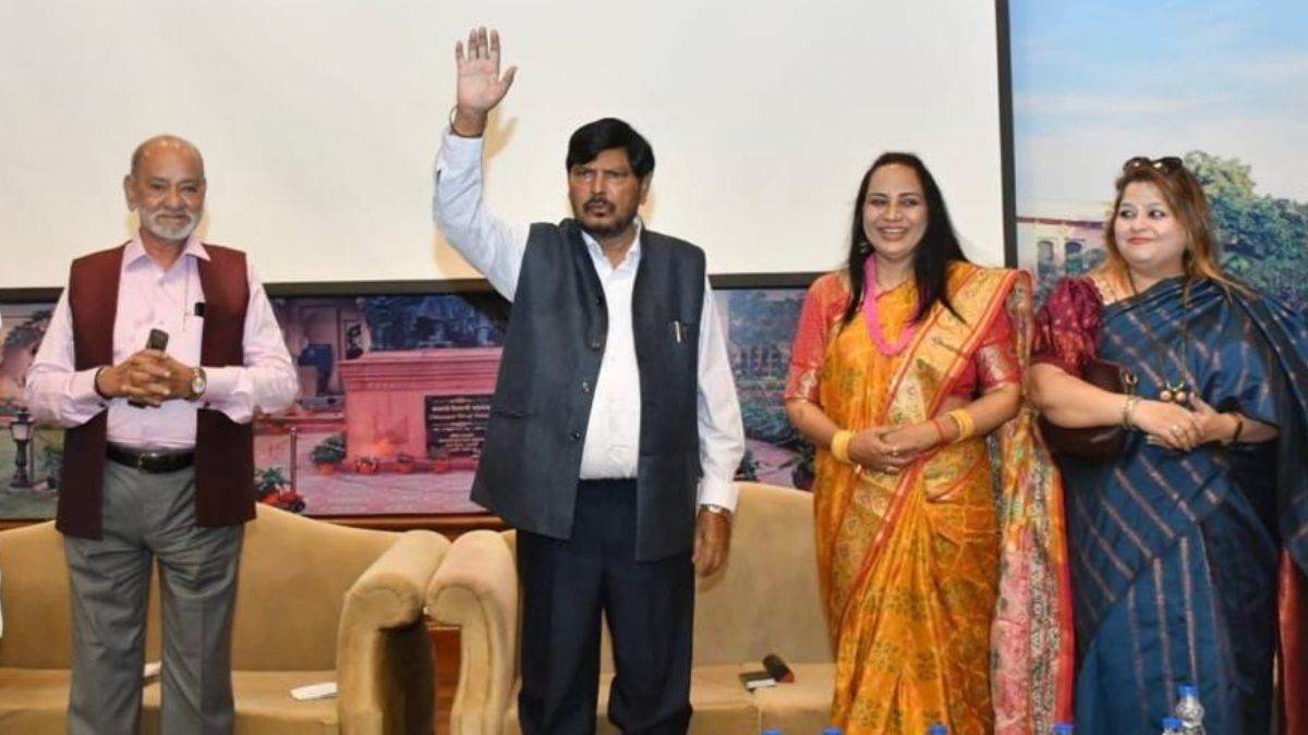 https://www.jagranimages.com/images/newimg/22072025/22_07_2025-ramdas_athawale_23991521.jpg