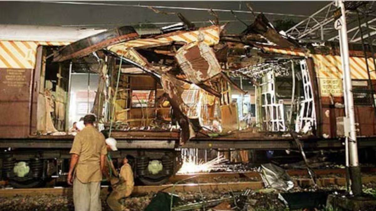 https://www.jagranimages.com/images/newimg/22072025/22_07_2025-train_blast_news_23991578.jpg