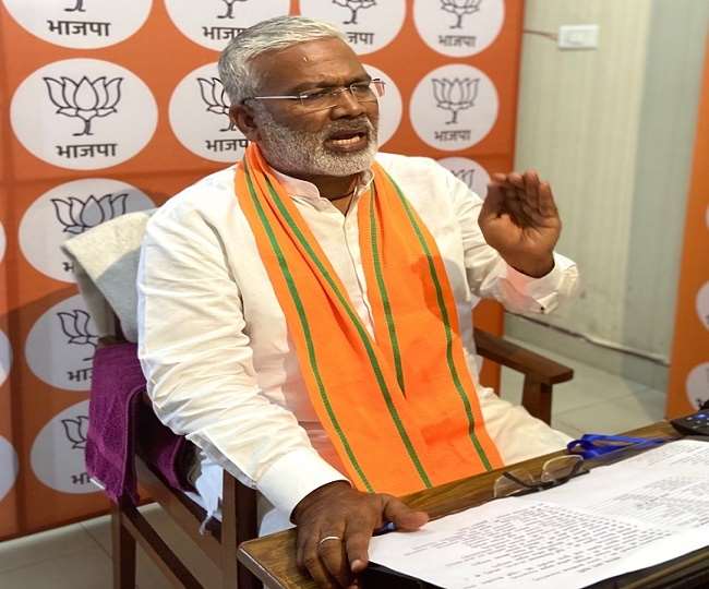 UP BJP Team: भाजपा उत्तर प्रदेश की नई टीम घोषित, क्षेत्रीय संतुलन साधने के साथ बढ़ाई महिलाओं की हिस्सेदारी