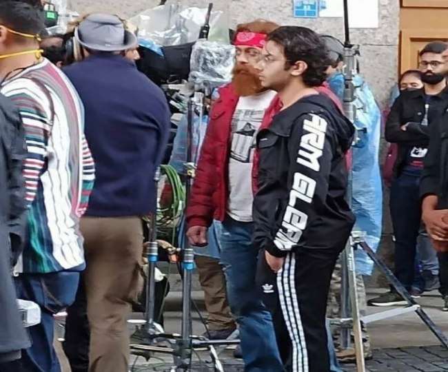 Tiger 3 के सेट से वायरल हो रहा हैं सलमान खान का ये लुक, इन तस्वीरों में पहचान में नहीं आ रहे भाईजान