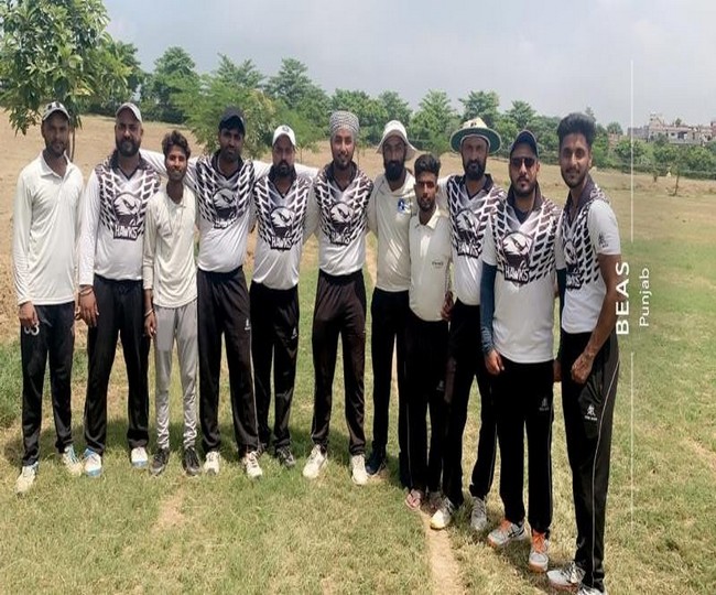 Jalandhar Cricket शिवा वारियर्स ने गांधी क्लब को हराया, करण की