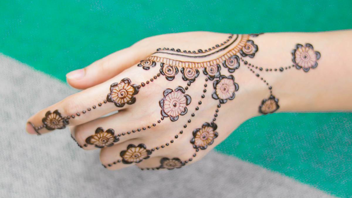 Intricate Mehndi Design