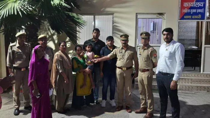 Noida News: पांच वर्षीय लापता बच्चे को पुलिस ने चार घंटे में किया बरामद