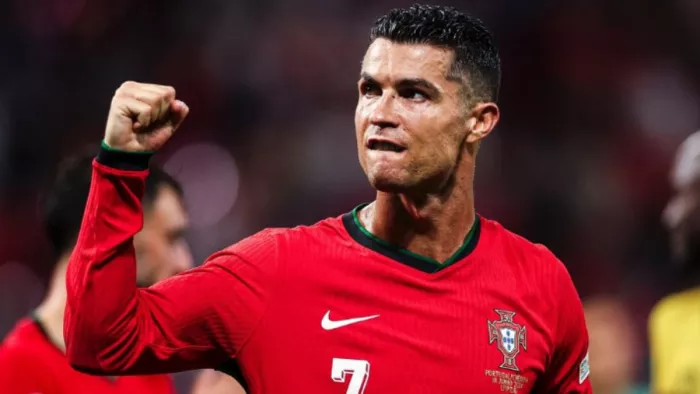 Cristiano Ronaldo ने यूट्यूब चैनल लॉन्च करते ही बनाया बड़ा रिकॉर्ड