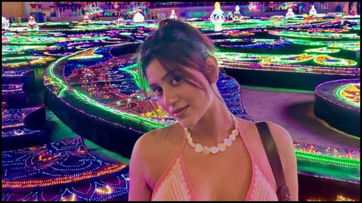 https://www.jagranimages.com/images/newimg/22082025/22_08_2025-anjali_arora_bold_photos_24021235.jpg