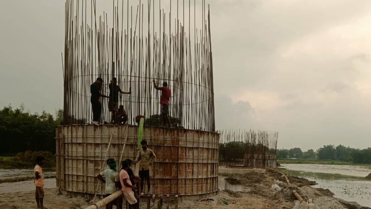 https://www.jagranimages.com/images/newimg/22082025/22_08_2025-araria_rail_line_24021297.jpg