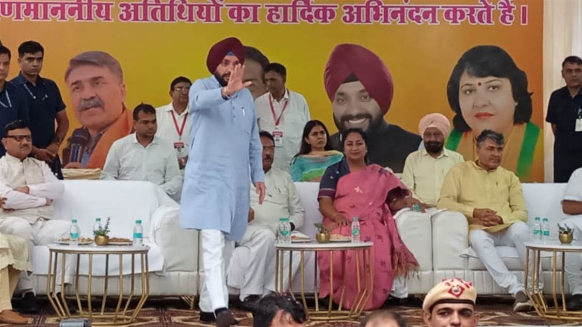 https://www.jagranimages.com/images/newimg/22082025/22_08_2025-delhi_45_24021101_121015660.jpg