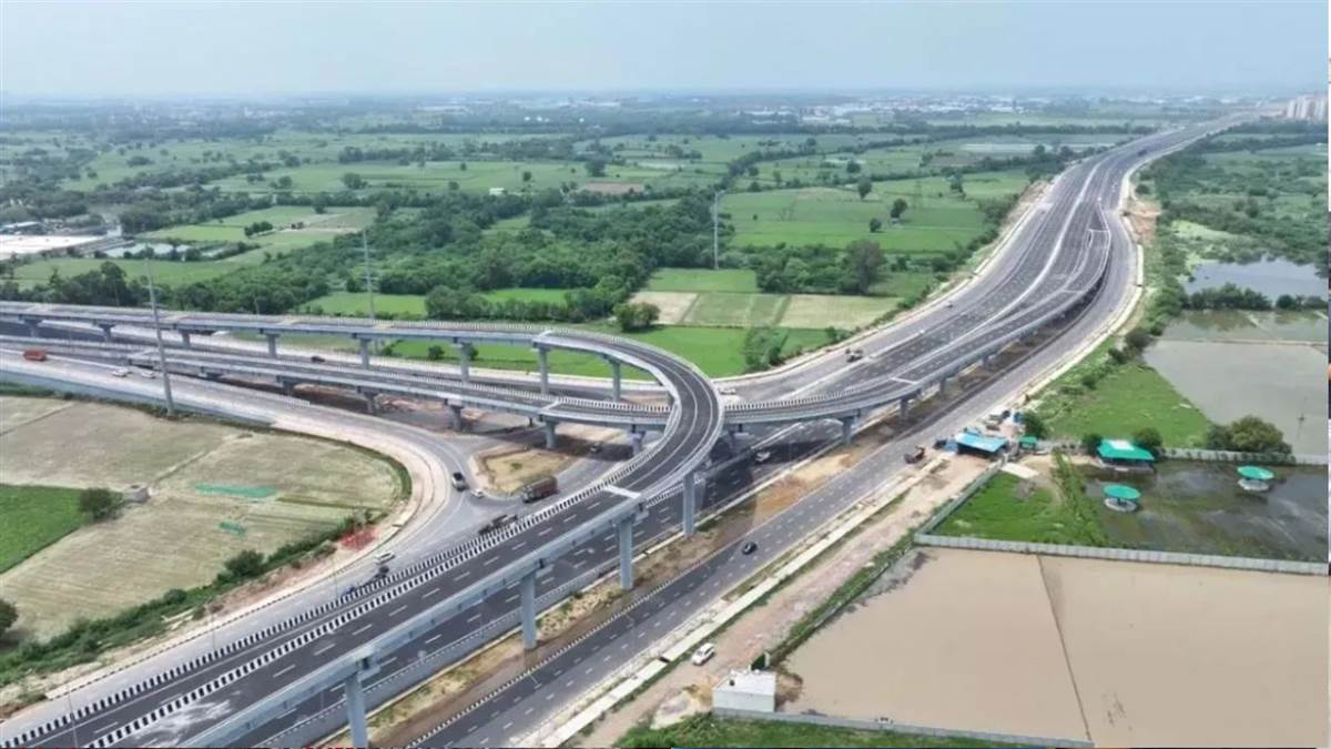 https://www.jagranimages.com/images/newimg/22082025/22_08_2025-delhi_news_397_24021022.jpg