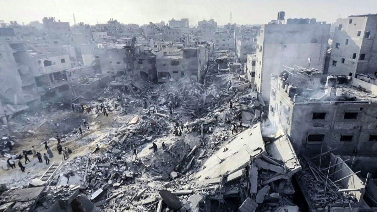 https://www.jagranimages.com/images/newimg/22082025/22_08_2025-israel_attack_on_hamas_24021245.jpg