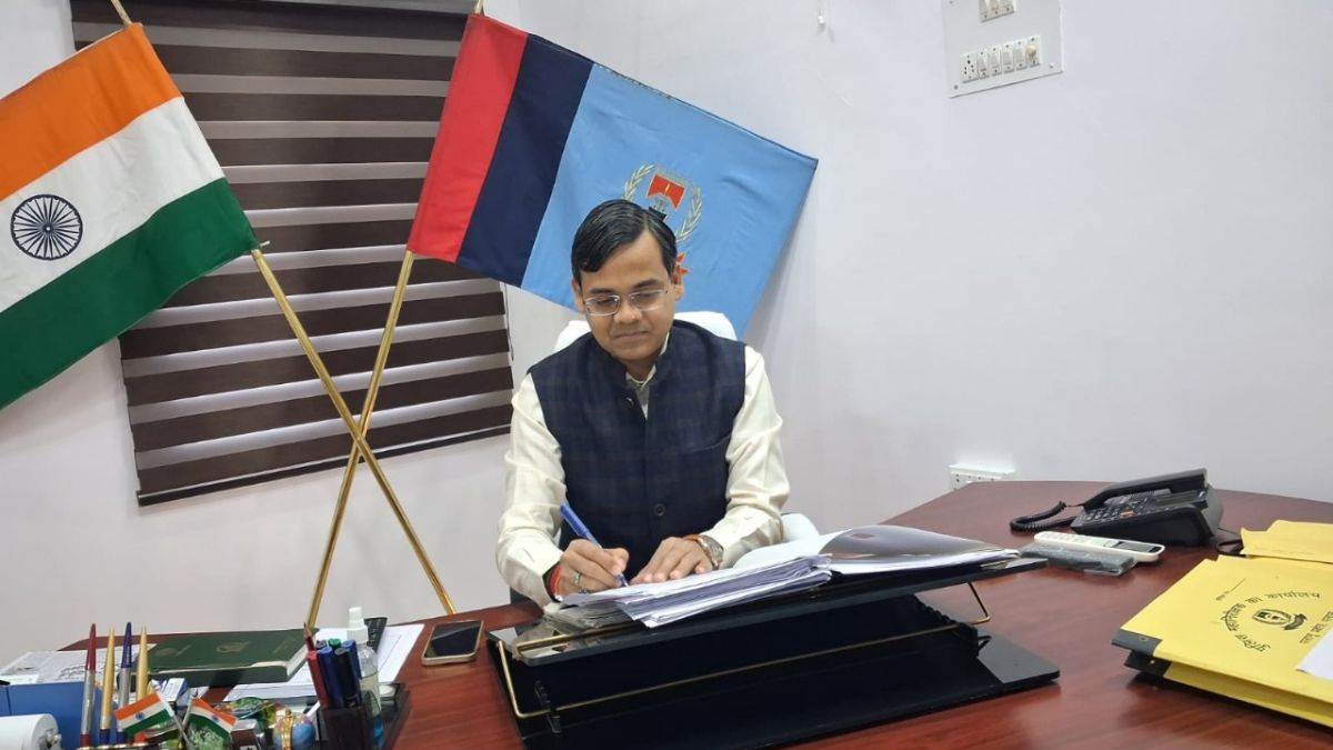 https://www.jagranimages.com/images/newimg/22082025/22_08_2025-jharkhand_police_news_8_24021033.jpg