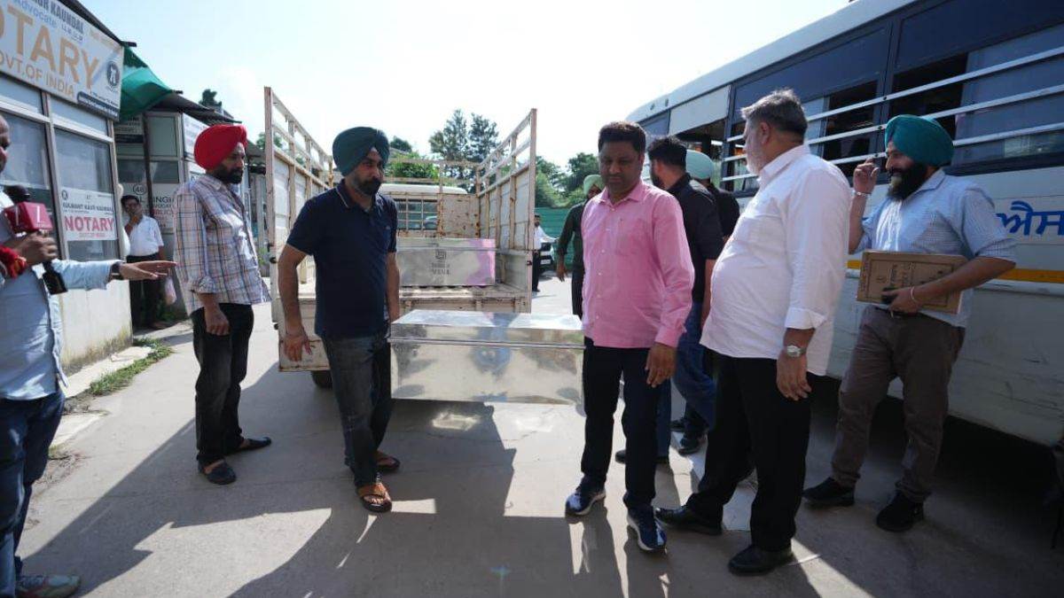 https://www.jagranimages.com/images/newimg/22082025/22_08_2025-police_24021789.jpg