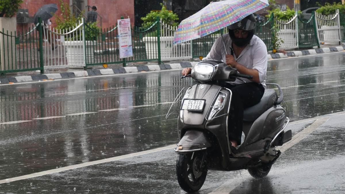 https://www.jagranimages.com/images/newimg/22082025/22_08_2025-rains_8_24021955.jpg