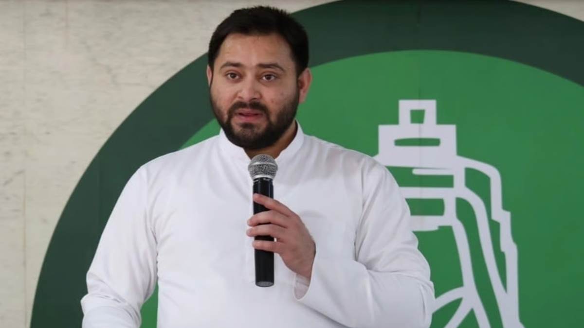 https://www.jagranimages.com/images/newimg/22082025/22_08_2025-tejashwi_24021948.jpg