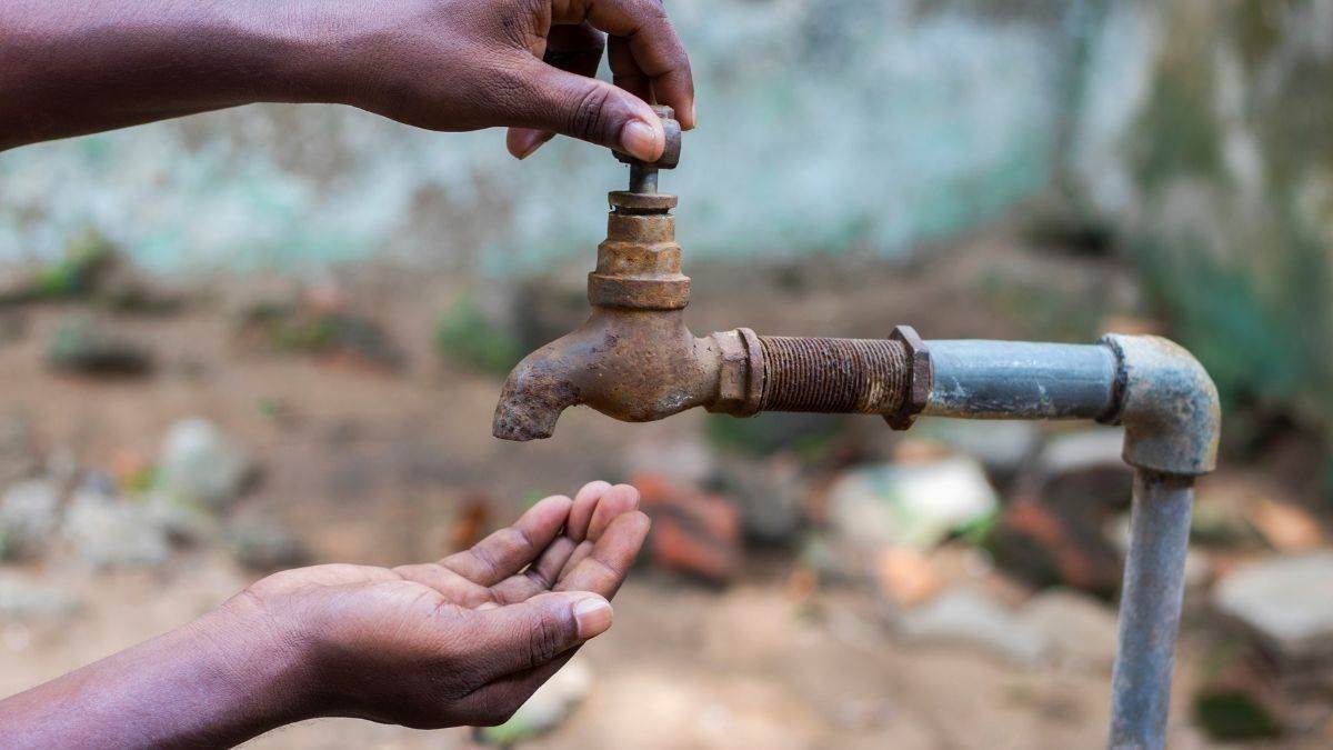 https://www.jagranimages.com/images/newimg/22082025/22_08_2025-water-crisis_24021397_153846578.jpg
