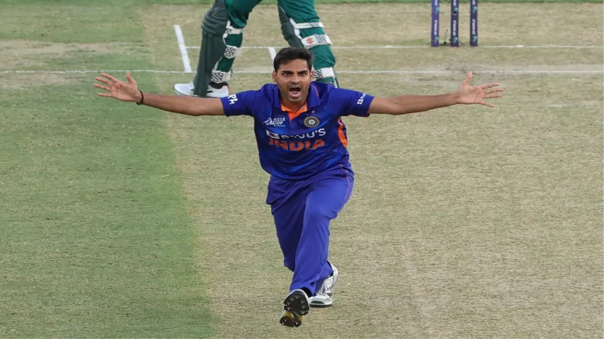 भारतीय तेज गेंदबाज भुवनेश्वर कुमार (एपी फोटो)
