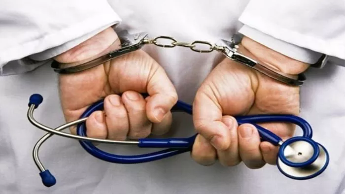 Jamshedpur News : सलाखों के पीछे गर्भपात कराने वाले झोलाछाप डाक्टर, जानिए कैसे महिलाओं को फंसाता था