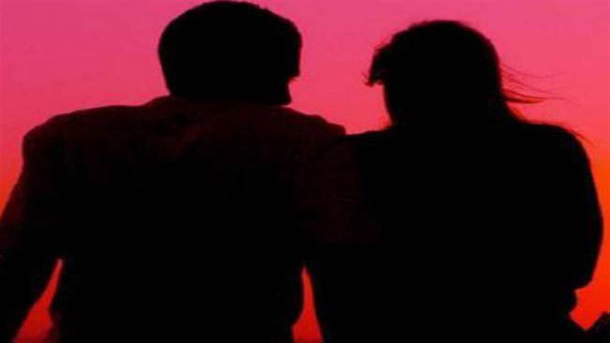 पश्‍चिम चंपारण से भागकर प्रेमी के पास हरियाणा पहुंची महिला। प्रतीकात्‍मक तस्‍वीर