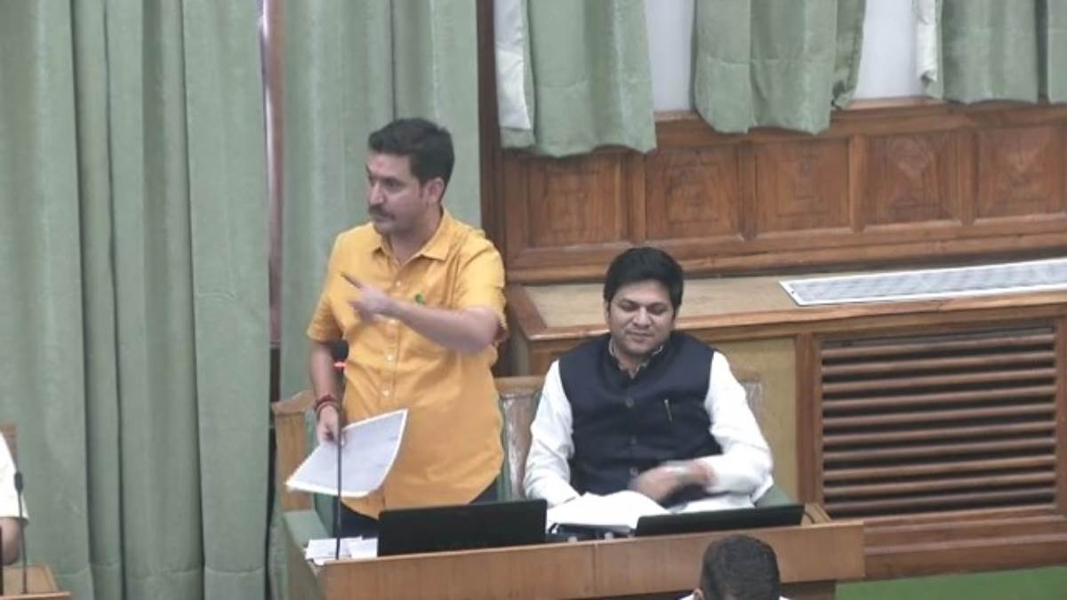 https://www.jagranimages.com/images/newimg/22092023/22_09_2023-mla_lokender_kumar_23536805_115145763.jpg