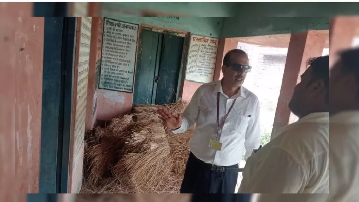 KK Pathak ने स्कूल प्रबंधन की लगाई क्लास