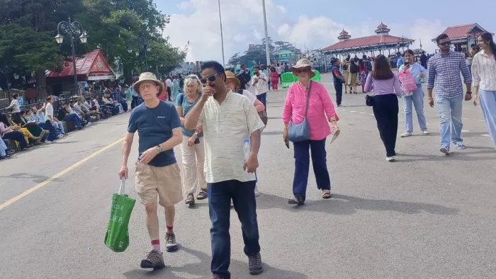 Shimla News: शिमला में पर्यटन कारोबार में आई तेजी।