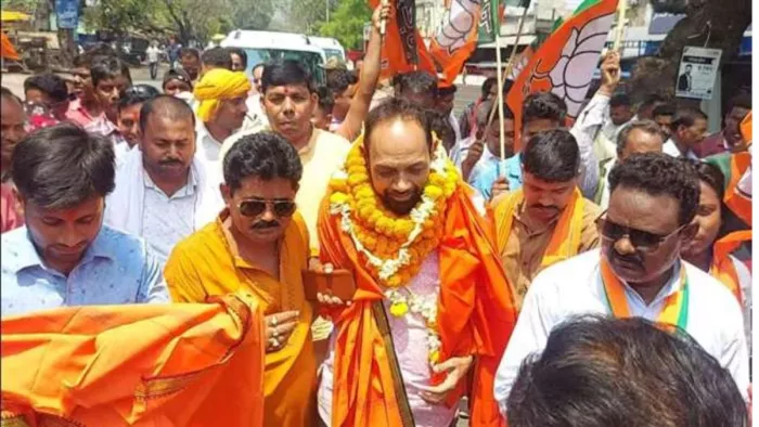 चुनाव के मौके पर क्यों हो रही कुरमी सांसद को मंत्री बनाने की बात: झामुमो।