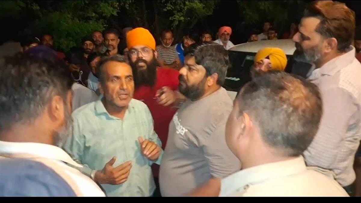 https://www.jagranimages.com/images/newimg/22092025/22_09_2025-21cty_88_21092025_382.jpg