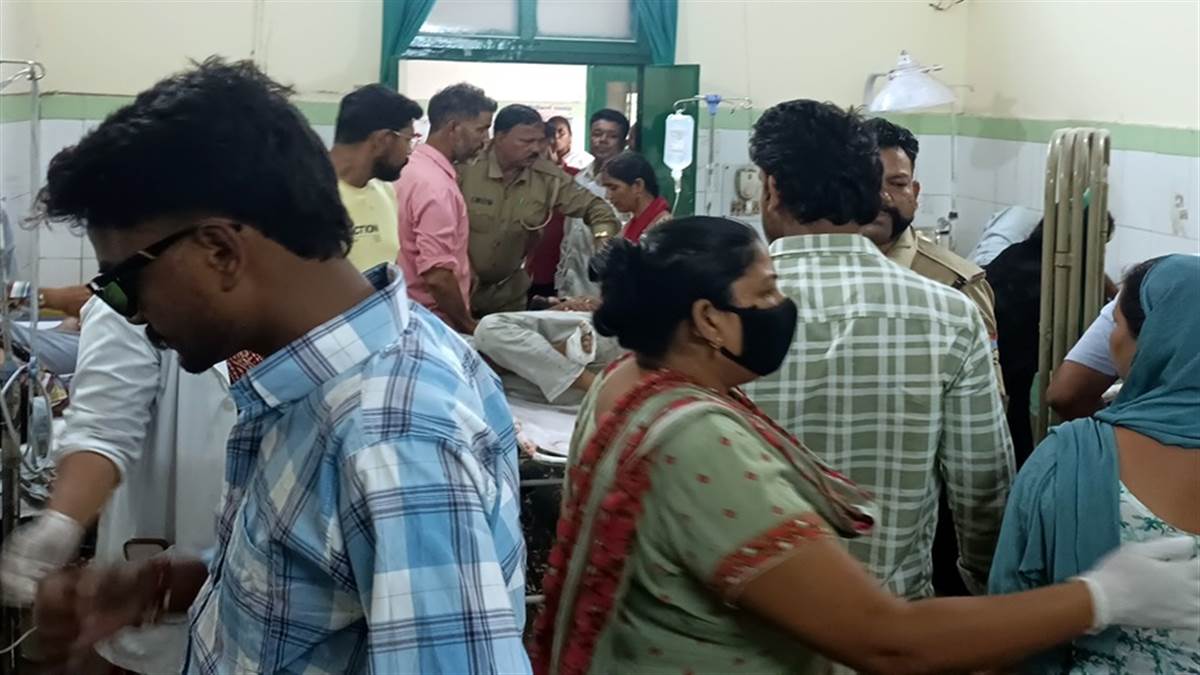 https://www.jagranimages.com/images/newimg/22092025/22_09_2025-bajpur_24056200.jpg
