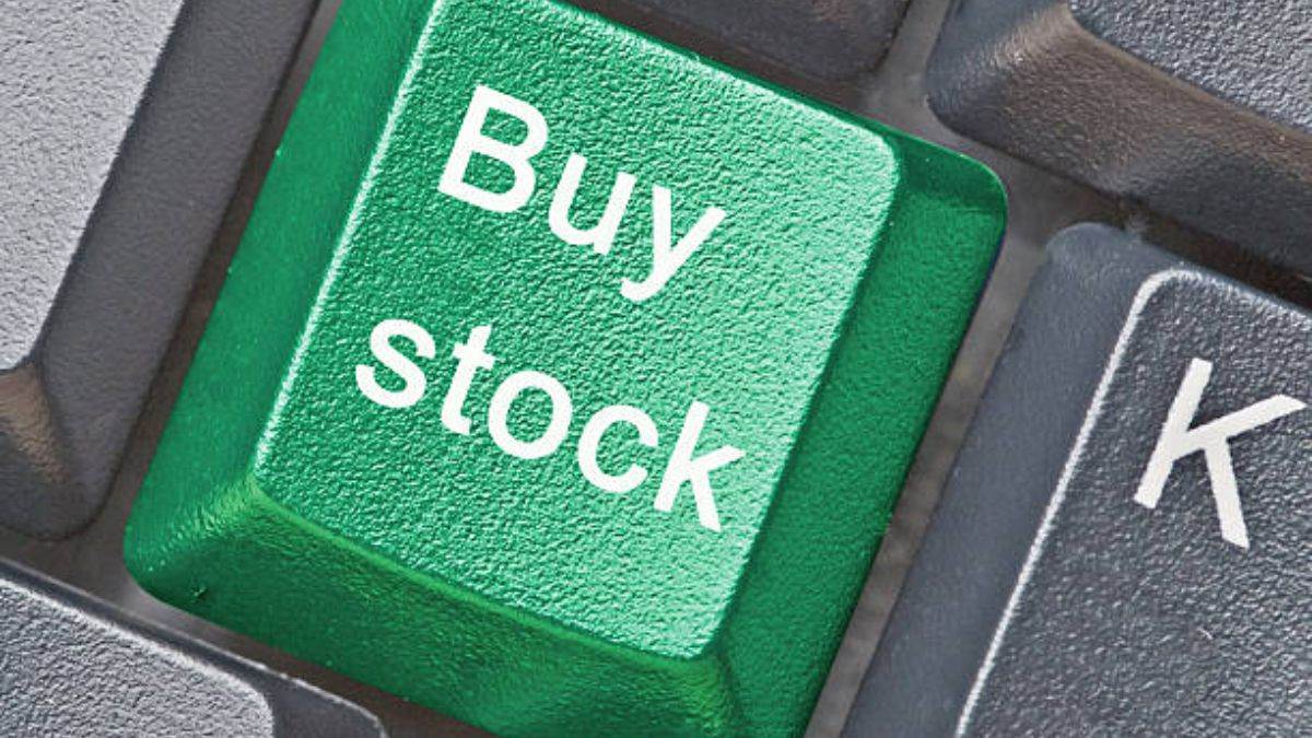 https://www.jagranimages.com/images/newimg/22092025/22_09_2025-buy_stocks_24055795.jpg
