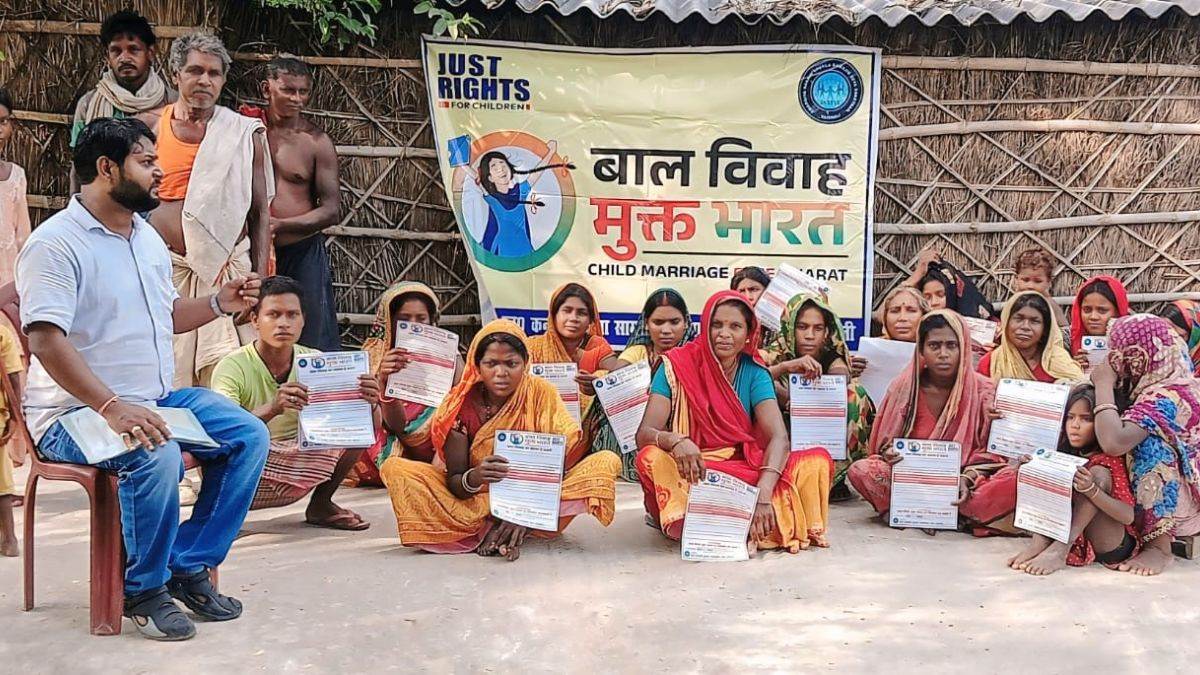 https://www.jagranimages.com/images/newimg/22092025/22_09_2025-child_marriage_awareness_campaign_24056340.jpg