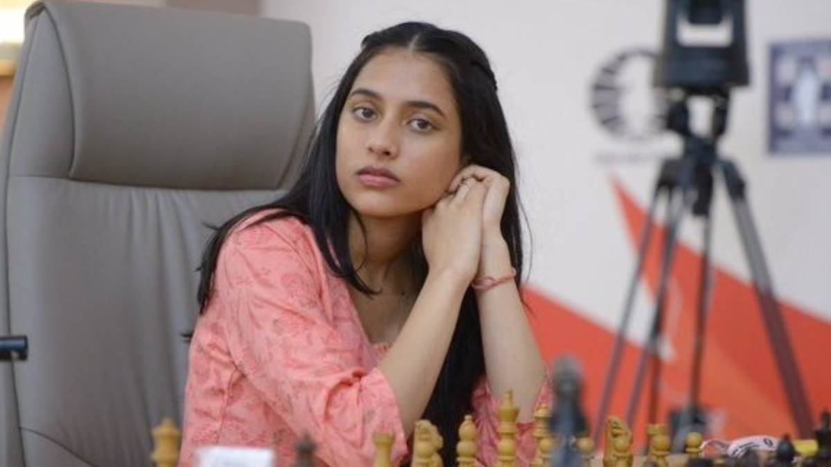 https://www.jagranimages.com/images/newimg/22092025/22_09_2025-divya_deshmukh_3_24056512.jpg