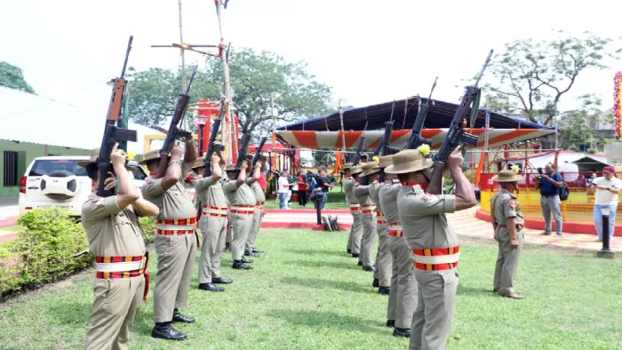 जैप परिसर में शारदीय नवरात्र की शुरुआत मां दुर्गे को गोलियों की सलामी के साथ हुई।