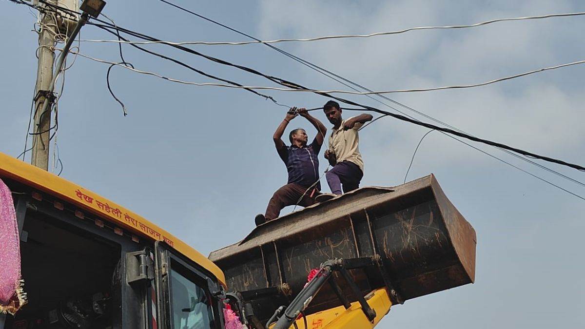 https://www.jagranimages.com/images/newimg/22092025/22_09_2025-khagaria_power_outage_24055745.jpg